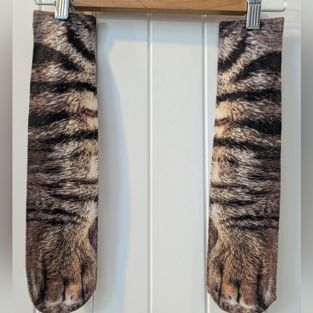 Cat life like Paw Print Socks